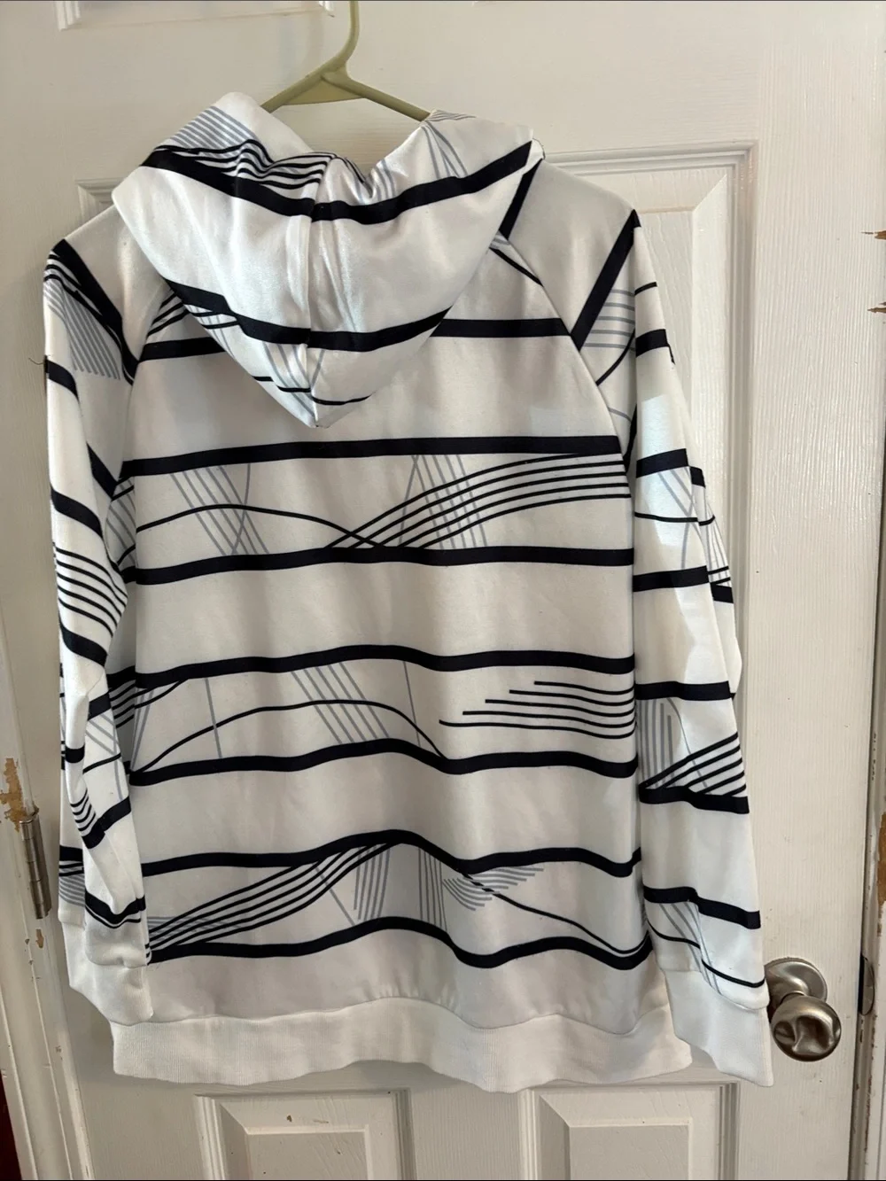 Wanakgme Men’s White & Black Striped Hooded Sweatshirt Size XL EXCLUSIVE